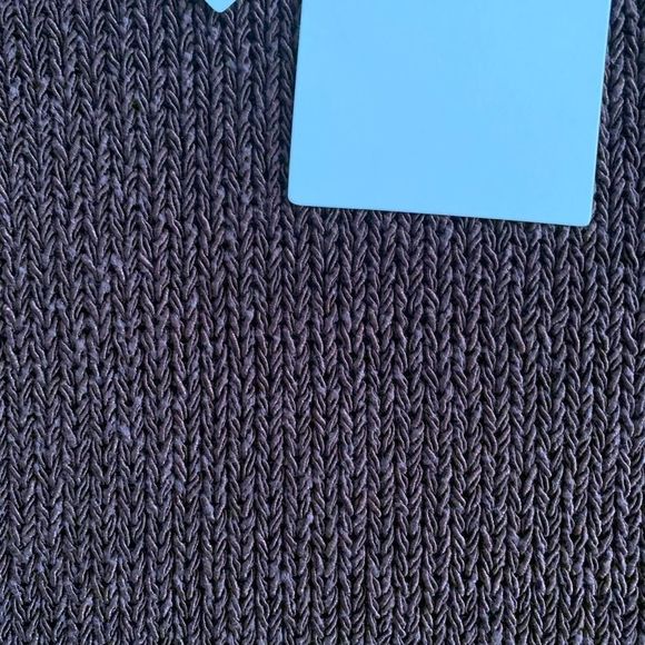 NWT Theory sleeveless shell sweater vest - Picture 3 of 8